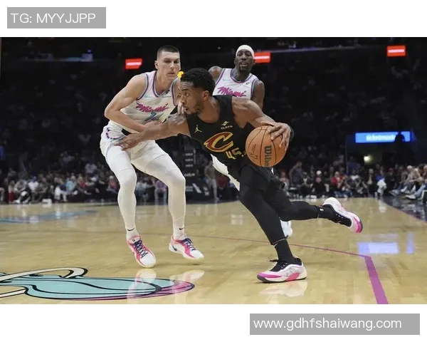 2012年NBA季后赛热火与步行者的激烈对决回顾与精彩瞬间分析