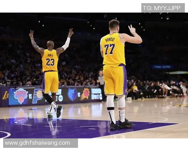 湖人对阵黄蜂精彩回放12月16号比赛全程录像重温