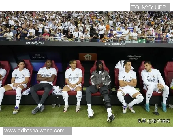 03-04赛季皇马主场迎战巴拉多利德精彩对决回顾与分析